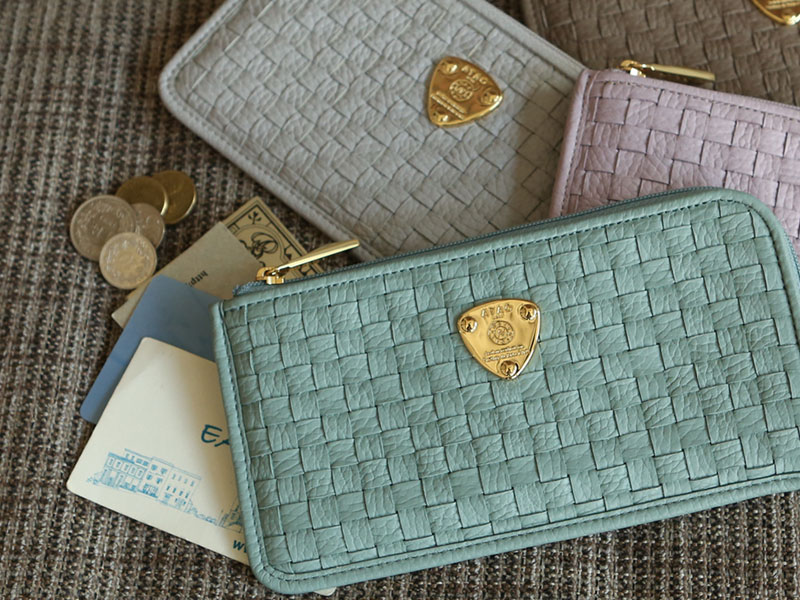 最新版】30代女性に人気のブランド財布28選｜おすすめランキング ｜ 素敵なバッグと財布の図鑑