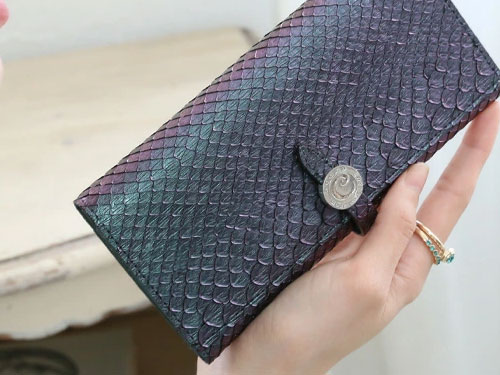 金運アップに効果的な、紫（パープル）色のお財布の選び方