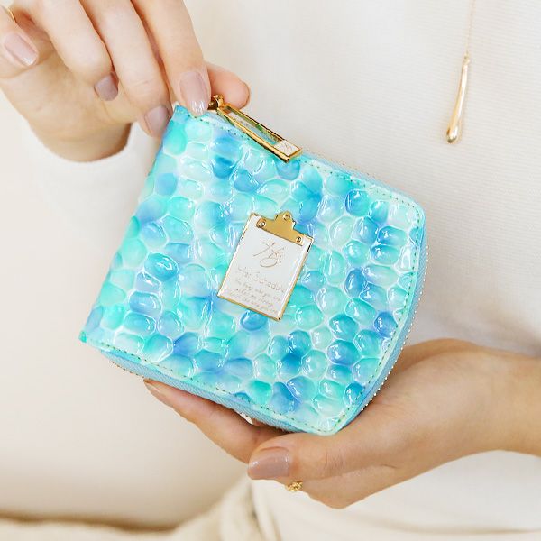 30代の妻・嫁に喜ばれる誕生日プレゼントプレゼント｜HerSchedule（ハースケジュール） チェレットbillfold