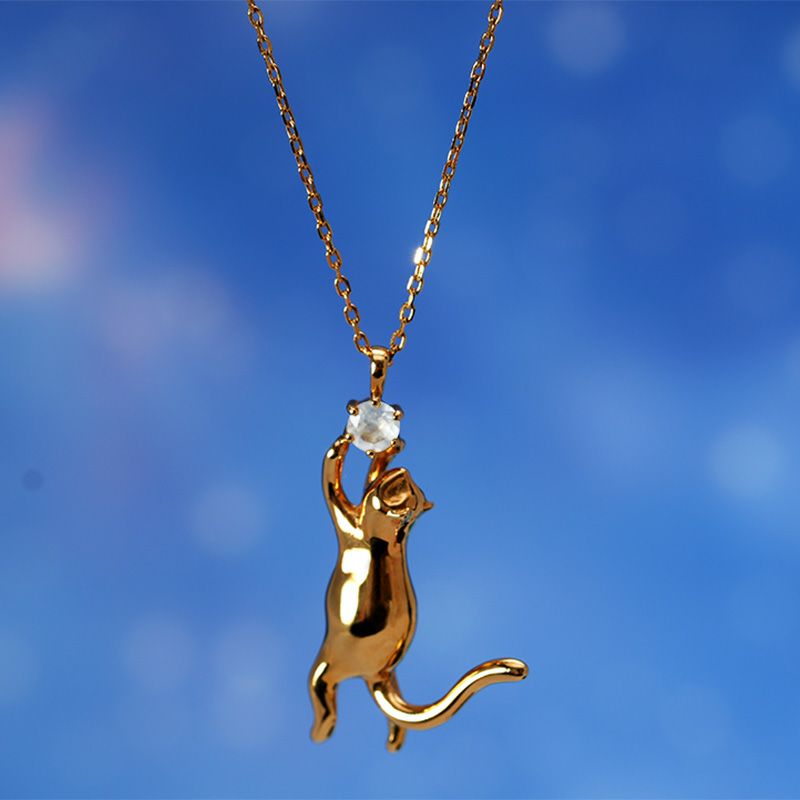 猫モチーフアクセサリーおすすめ｜HerSchedule ジャンピングキャット、天然ムーンストーン、猫のネックレス